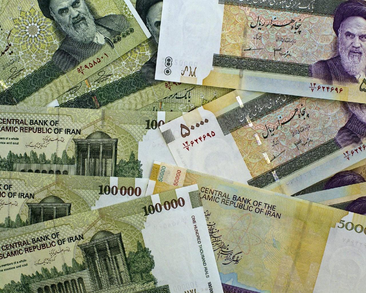 درآمد کافینت چقدر است؟ بررسی عوامل مؤثر بر درآمد کافینت در ایران